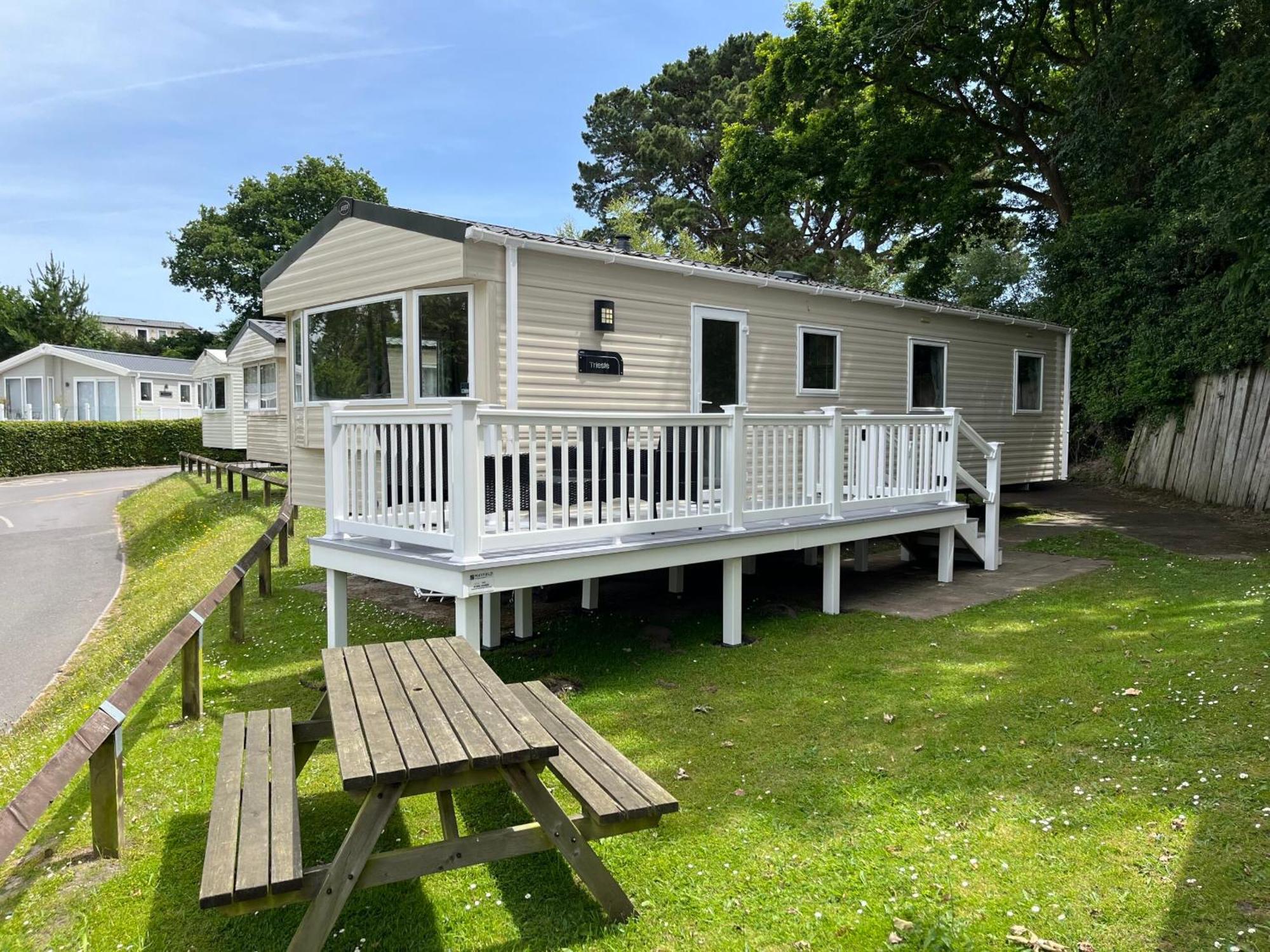 Rockley Park Private Holiday Homes Poole Eksteriør bilde