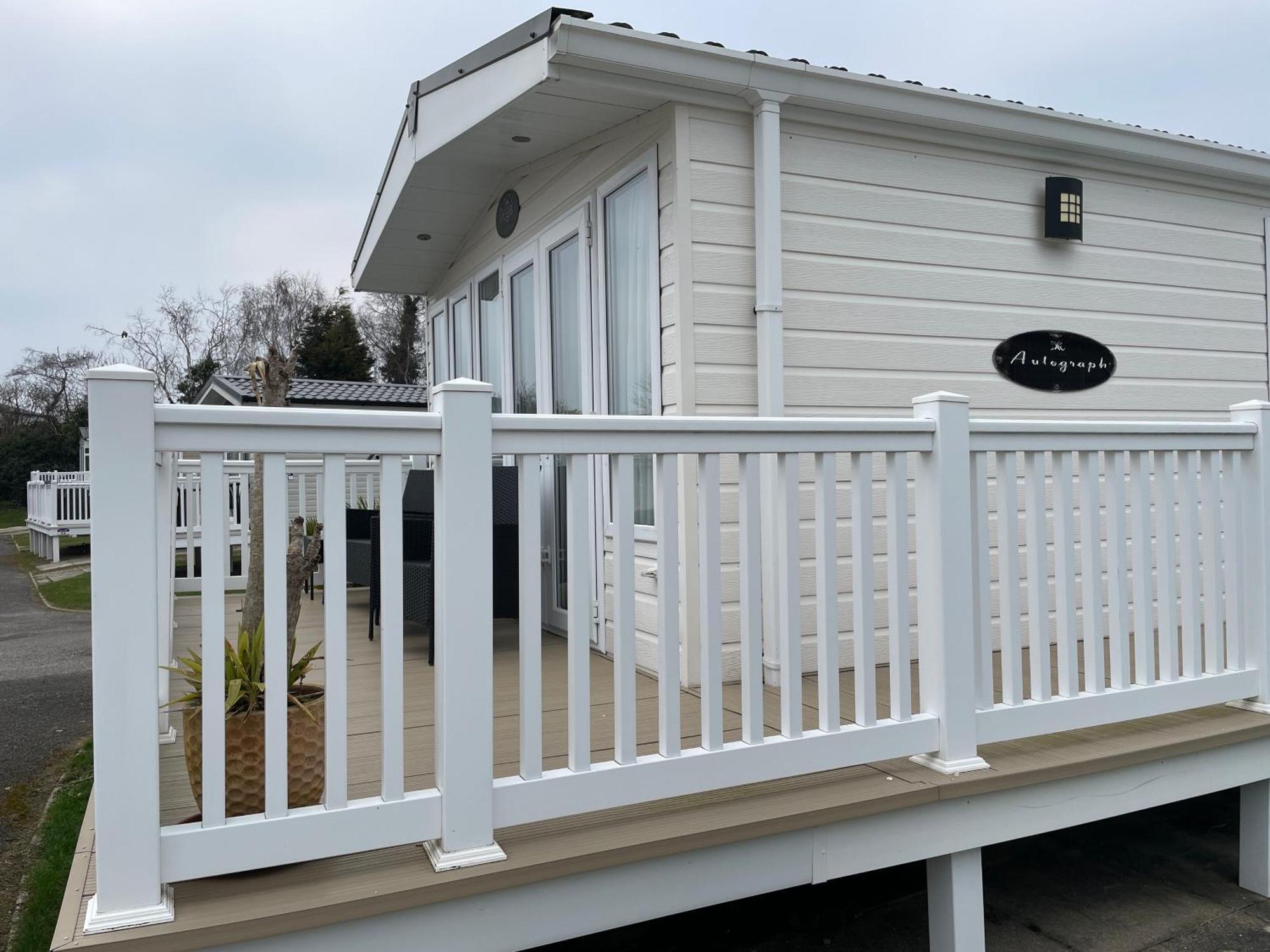 Rockley Park Private Holiday Homes Poole Eksteriør bilde